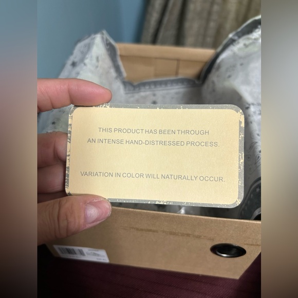 Vintage Havana Sneakers - Picture 3 of 11